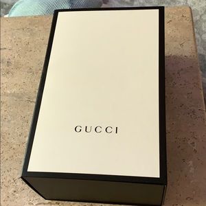 Gucci box